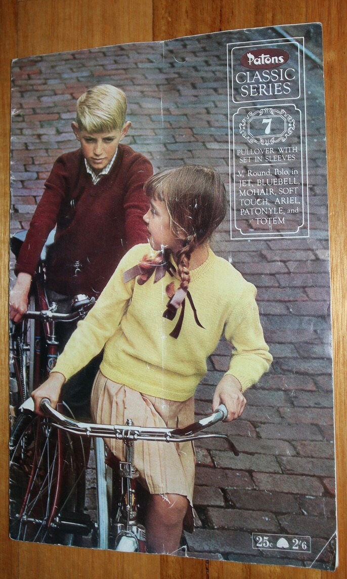 Миниатюра: Vintage Patons Knitting Book Classic Series 7 - Pullover with set in sleeves. OO