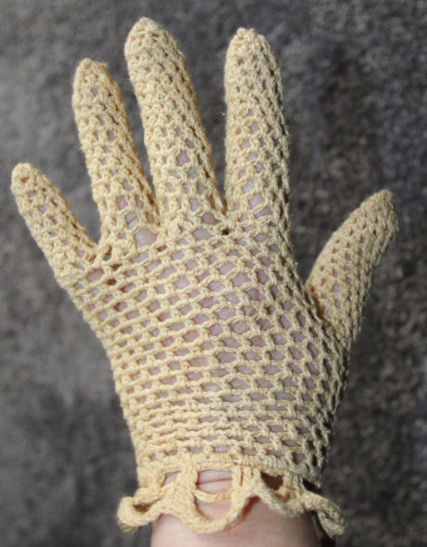 Miniature : Preloved Vintage Female Gloves, Crochet Lace Gloves, Vintage Ladies Gloves