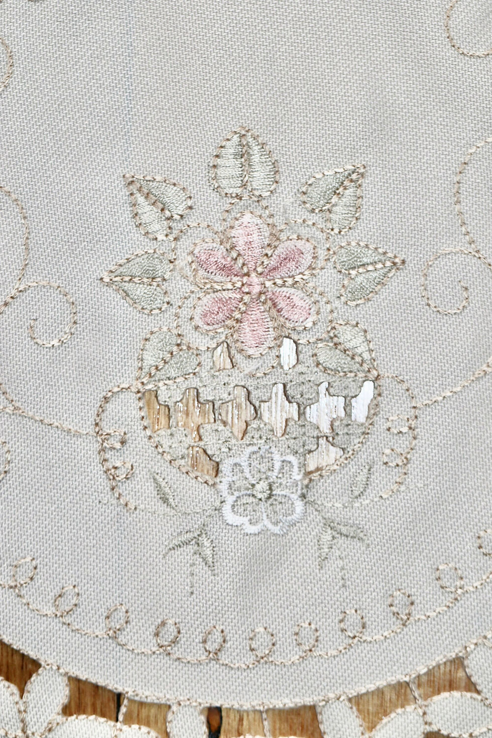 縮圖：Preloved Floral Centrepiece, Floral tablemat