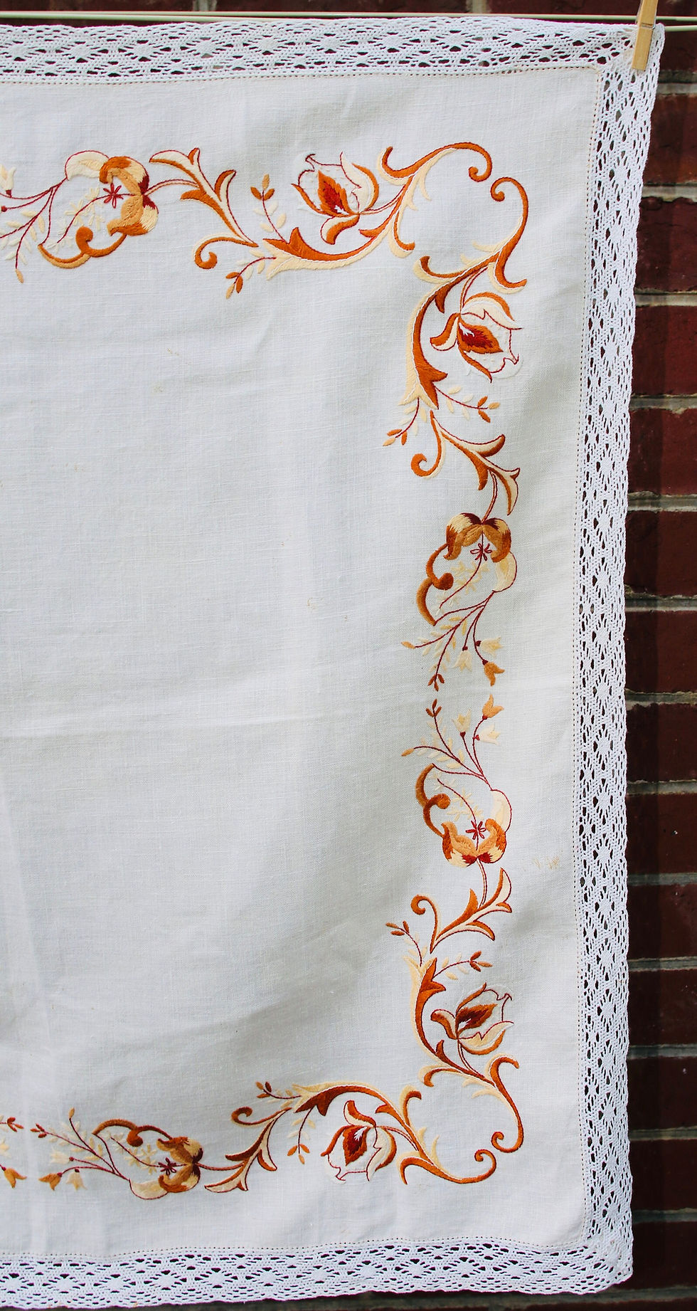 Miniatura: Preloved Embroidery Tablecloth, Embroidered Floral Tablecloth