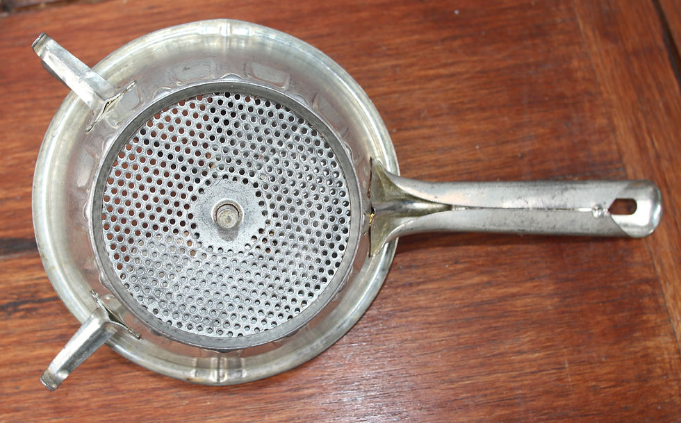 Miniature : Preloved Vintage Metal Passe Vite, Made in Belgium.