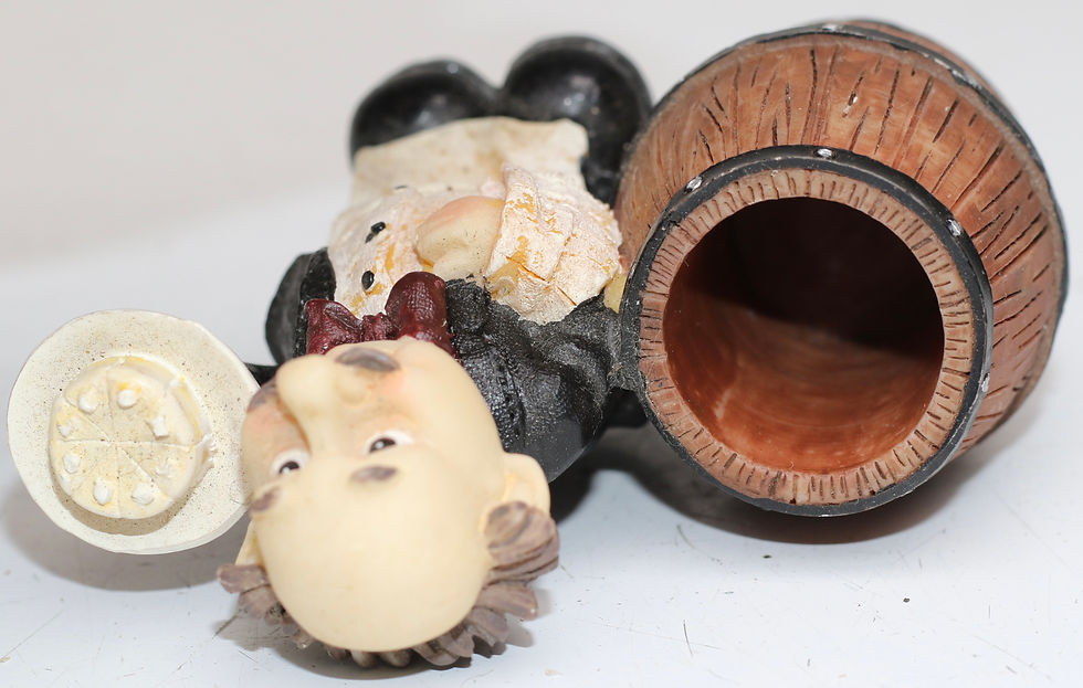 Μικρογραφία: Preloved Resin Waiter Toothpick Holder