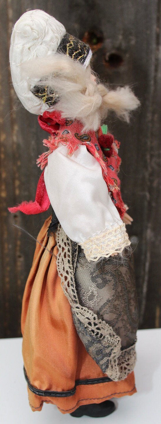 Миниатюра: Preloved Vintage Lady in Dress Doll