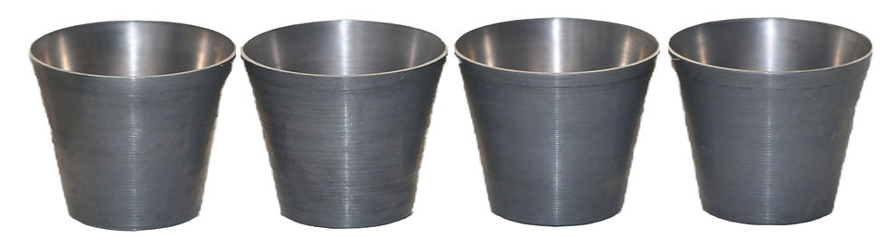 Miniatura: Preloved Set of twelve metal beakers