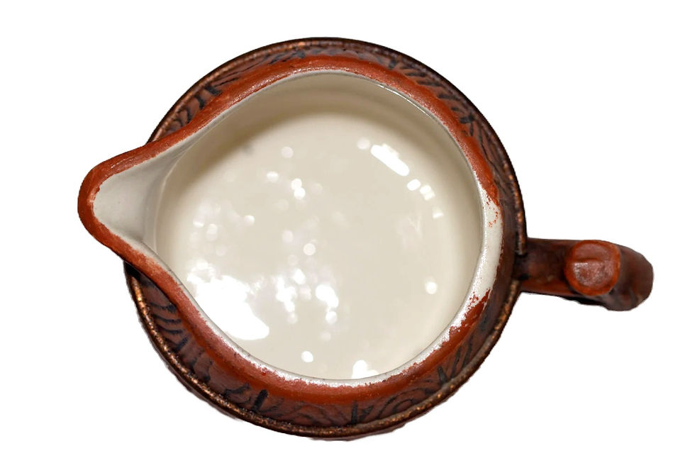 Miniatura: Preloved Ceramic cream jug sitting in metal cart