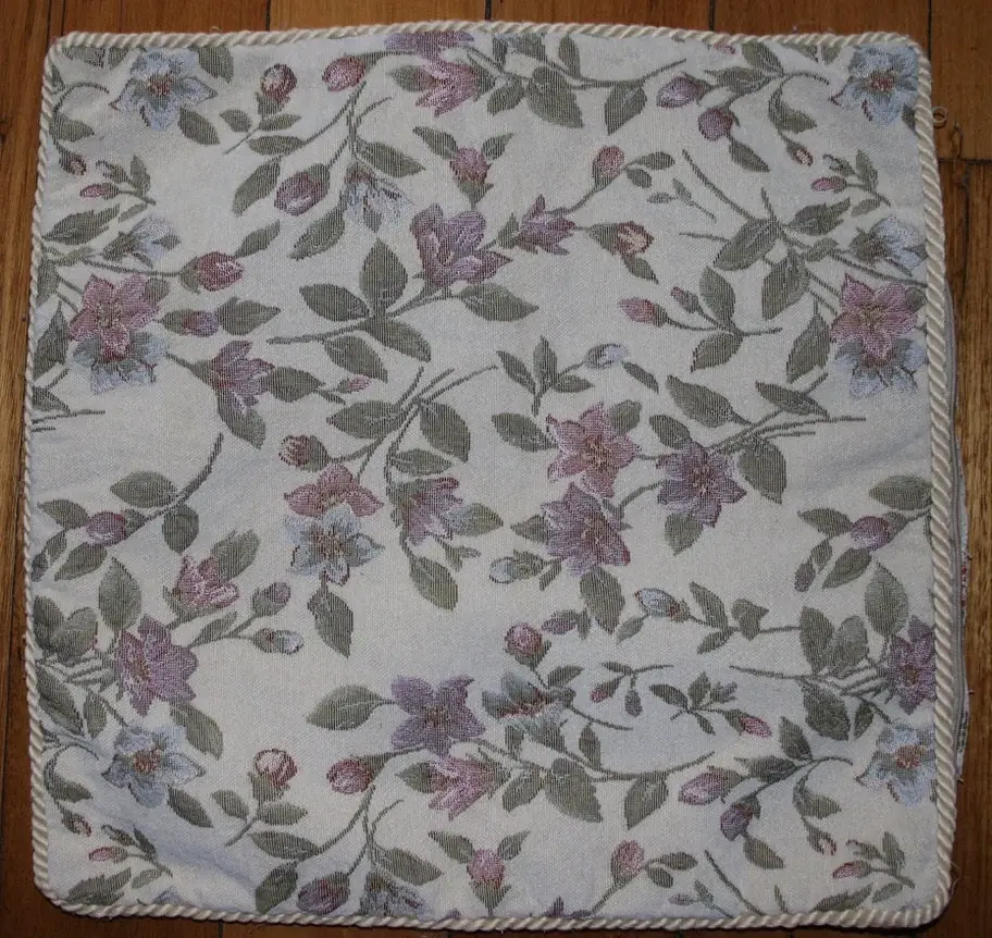 Miniaturbild: Preloved Set of four floral cushion covers