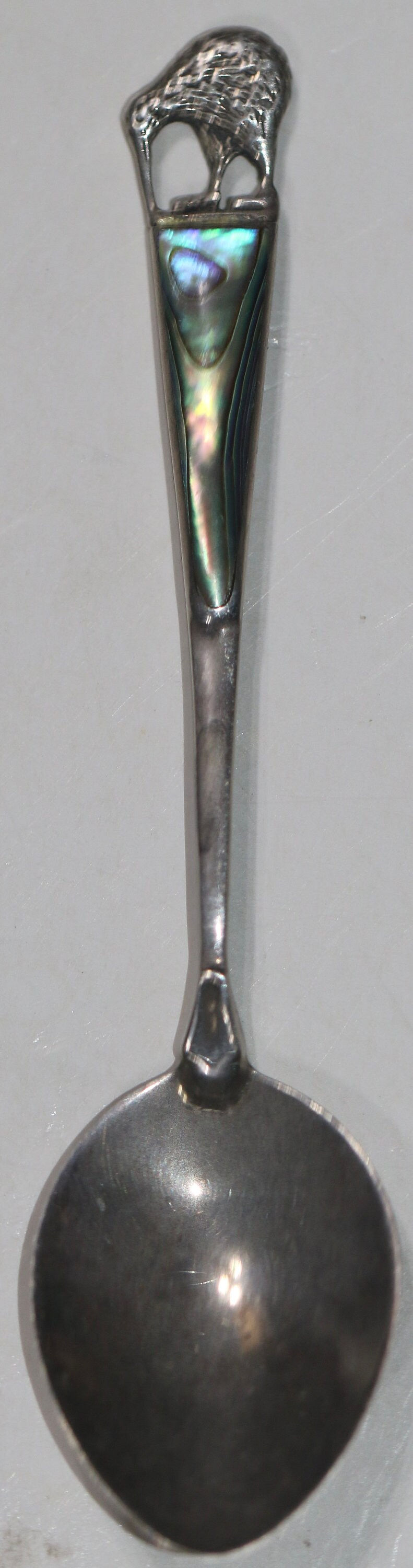 Miniatura: Preloved Kiwi Paua Shell Souvenir Spoon