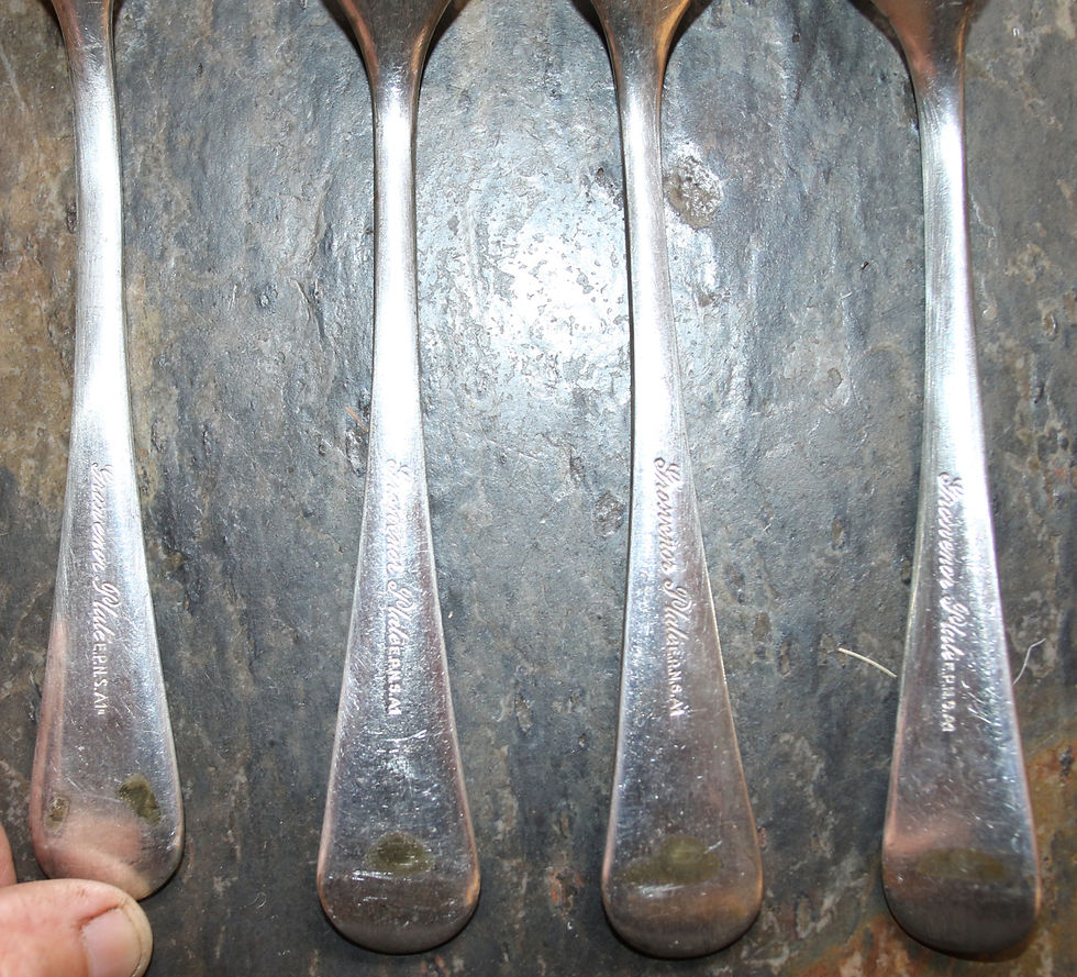 Thumbnail: Preloved Vintage Grosvenor Plate EPNSA1 forks, set of four silver forks