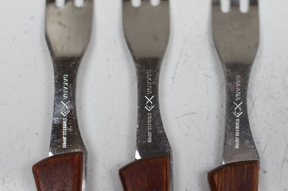 Μικρογραφία: Preloved Set of Three Vintage Sakana Forks with Wooden Handles