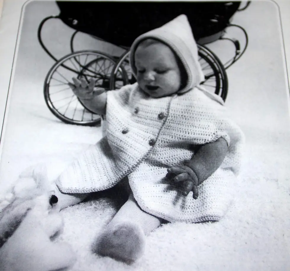 縮圖：Vintage Patons Crochet Book No. 906 Crochet for young cuties. OOP patterns