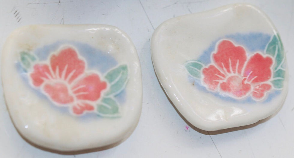 Miniaturbild: Preloved Dolls House Crockery