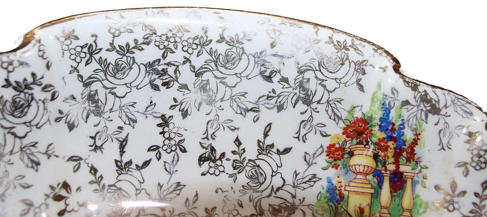 Miniaturbild: Preloved Empire Staffordshire England Yellow Crinoline Lady Bon Bon Dish