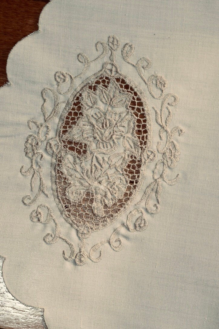 縮圖：Preloved Floral Centrepiece, Floral tablemat