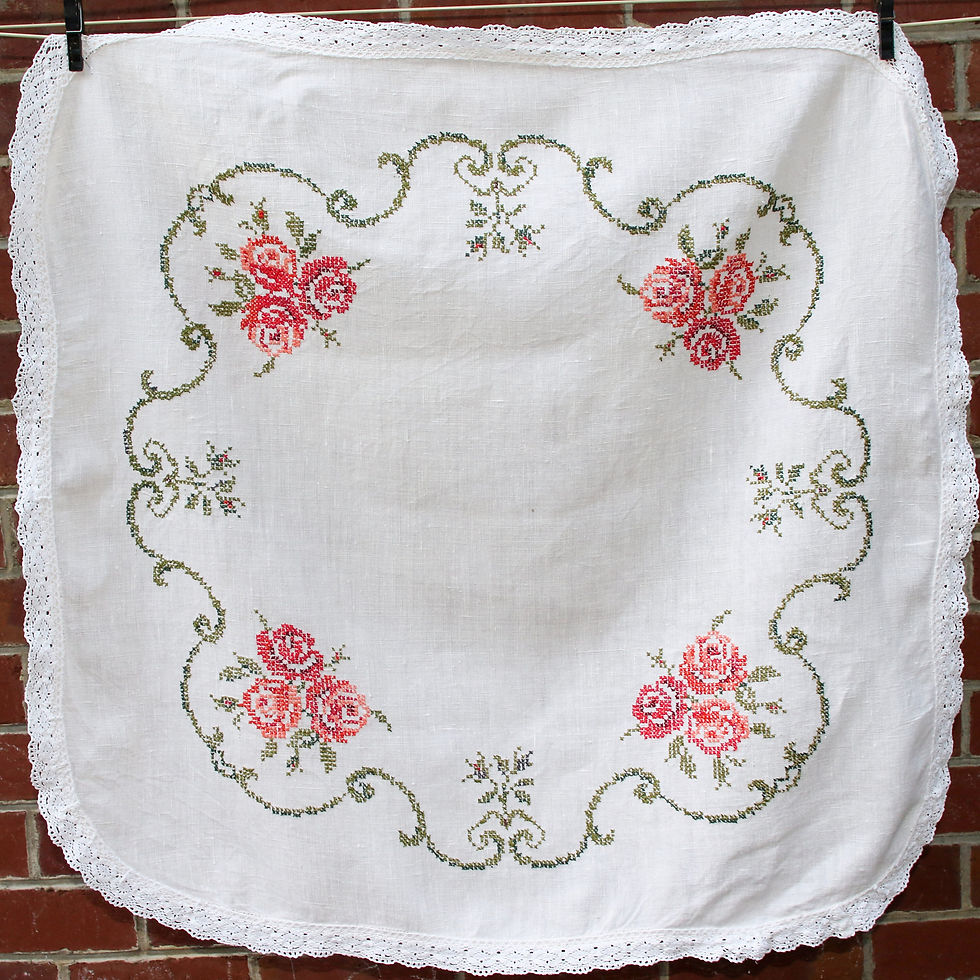 Miniatura: Preloved Embroidery Tablecloth, Embroidered Floral Tablecloth