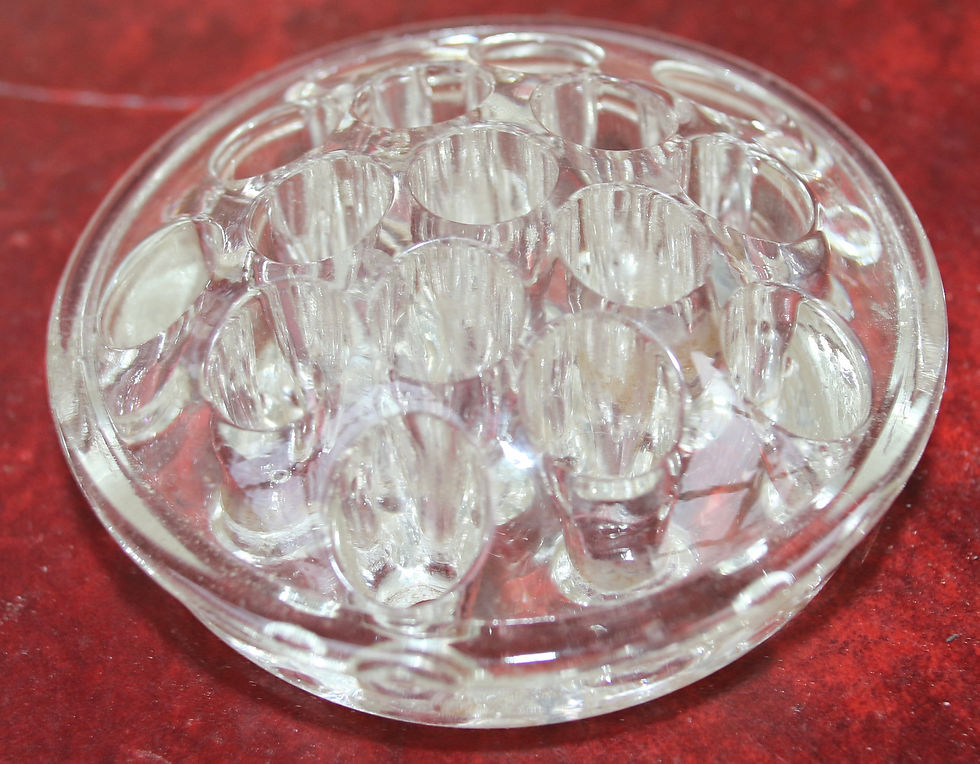 Μικρογραφία: Preloved Vintage Domed Glass Flower Frog