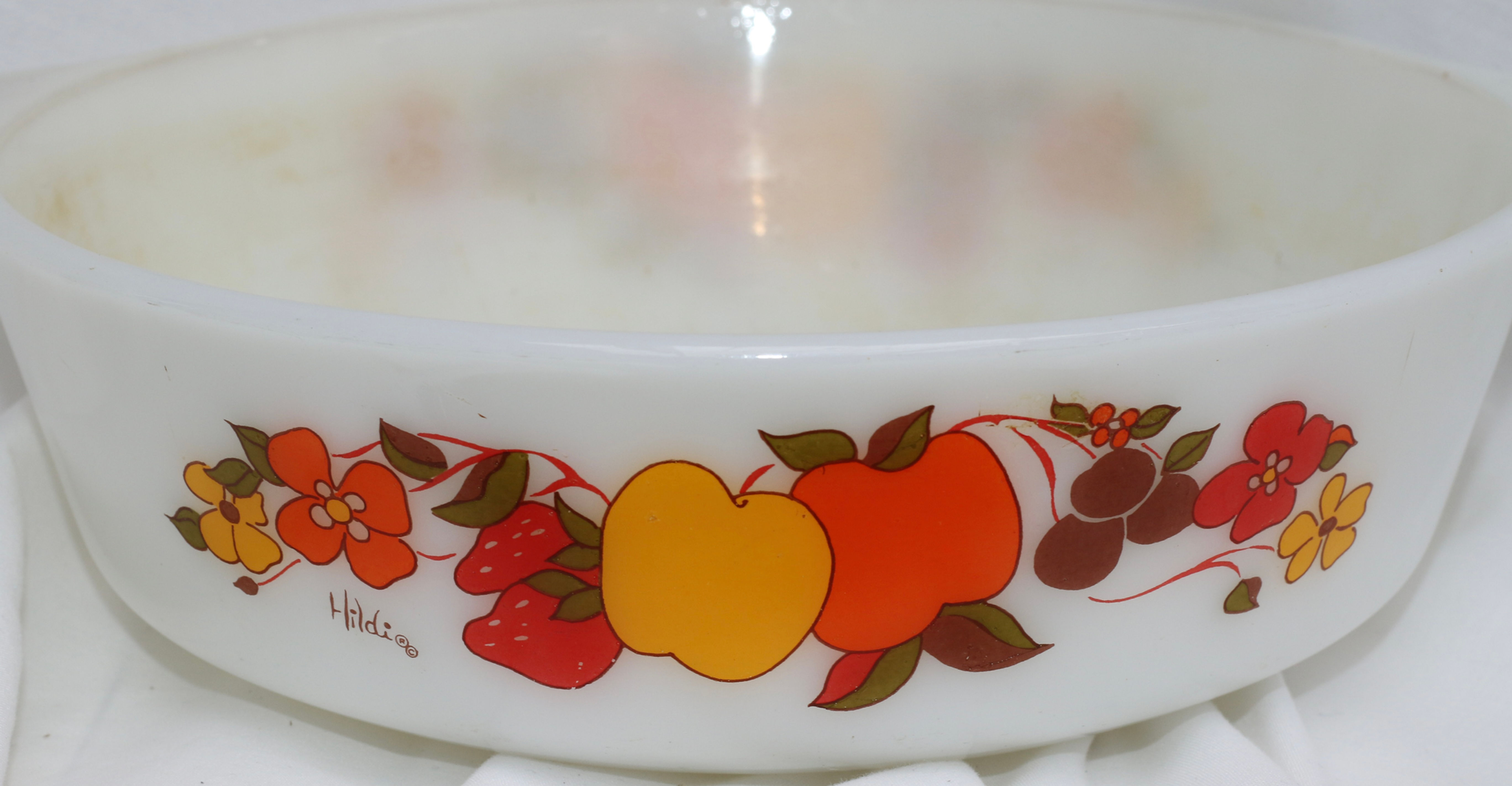 Preloved 1970s vintage Anchor Hocking Hildi casserole dish