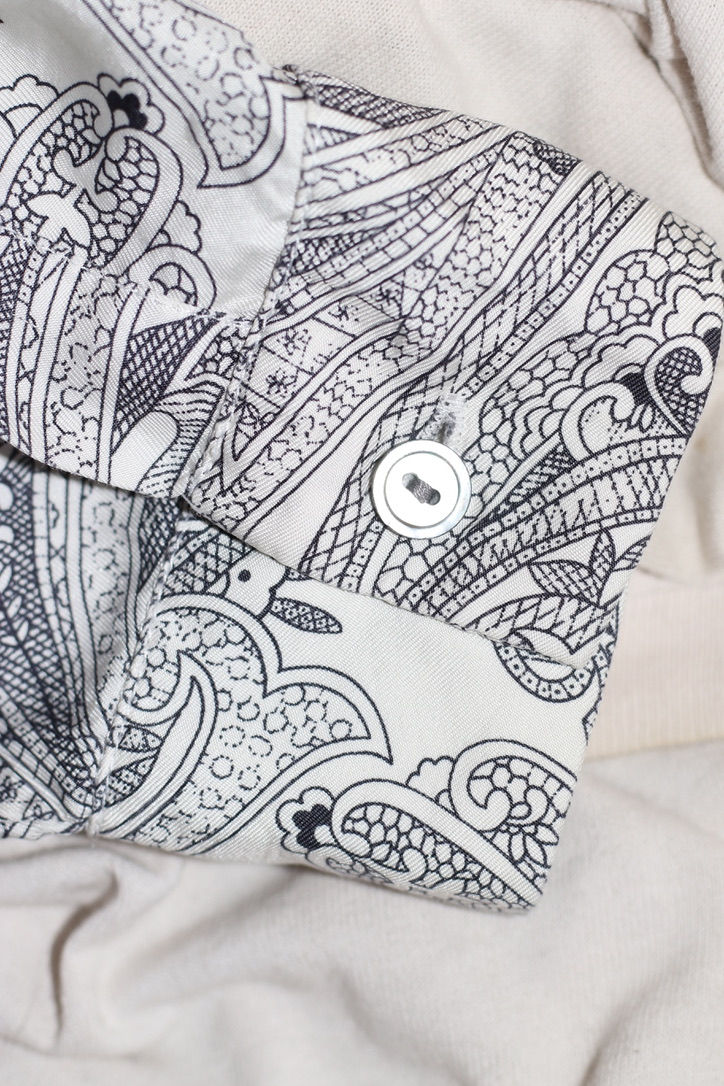Miniaturbild: Preloved Size 16 Paisley Country Road Silk Blouse