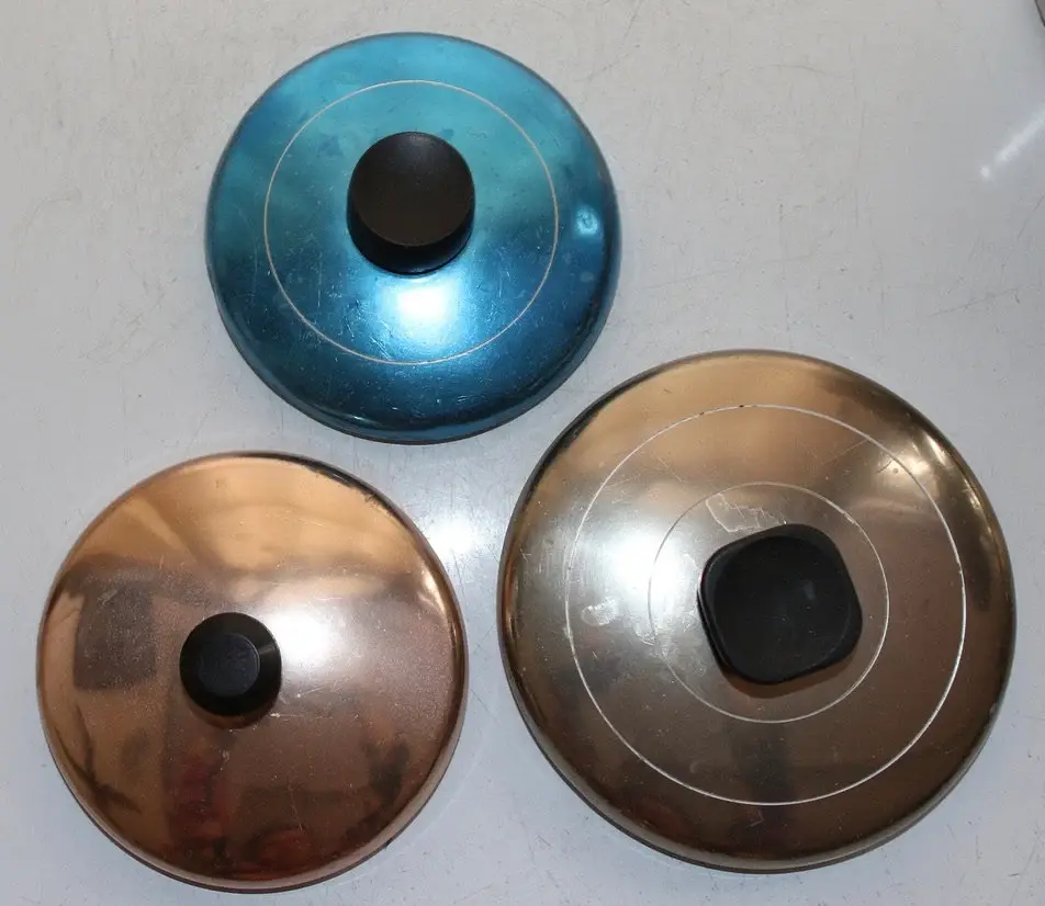Miniature : Preloved Trio of Saucepans with Lids, Saucepan Set, Set of Three Saucepans