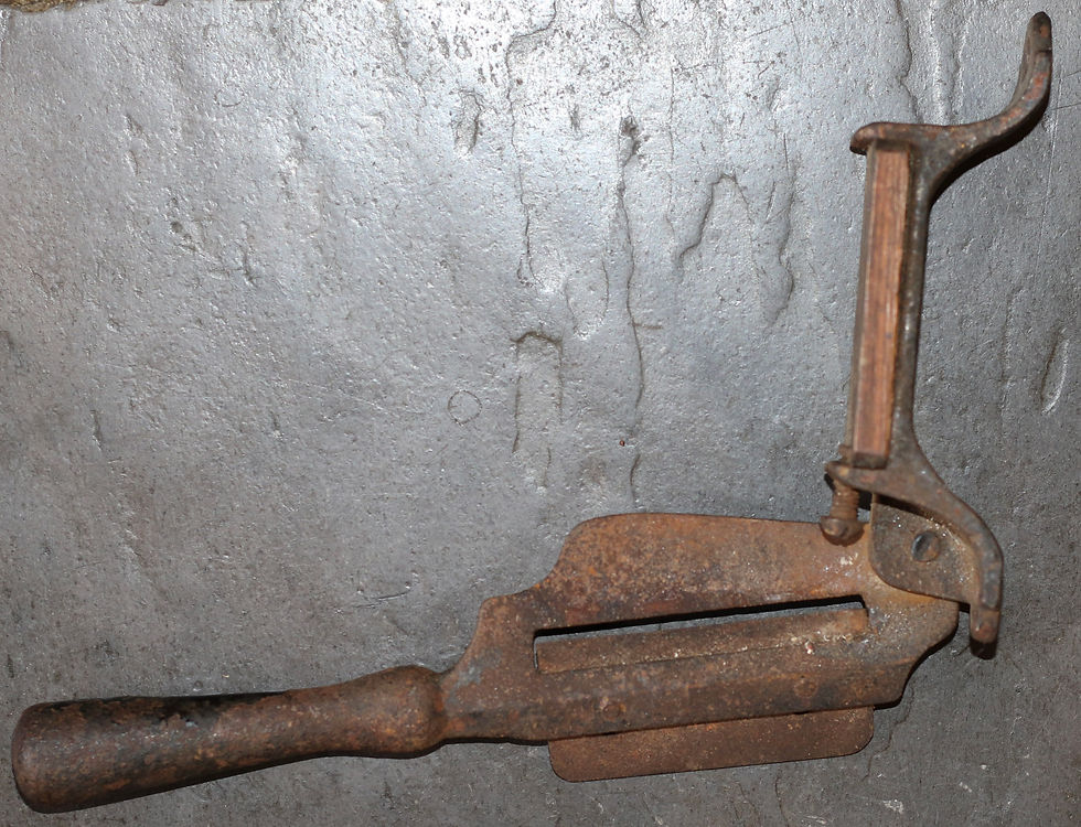 Μικρογραφία: Preloved Antique Tobacco Cutter