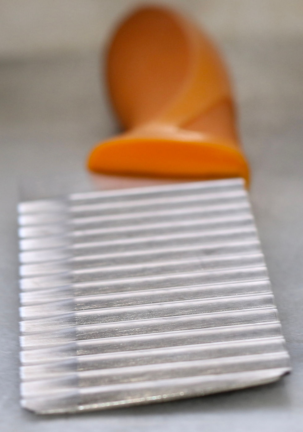 Thumbnail: Preloved Zyliss Crinkle Cut Potato and Vegetable Cutter
