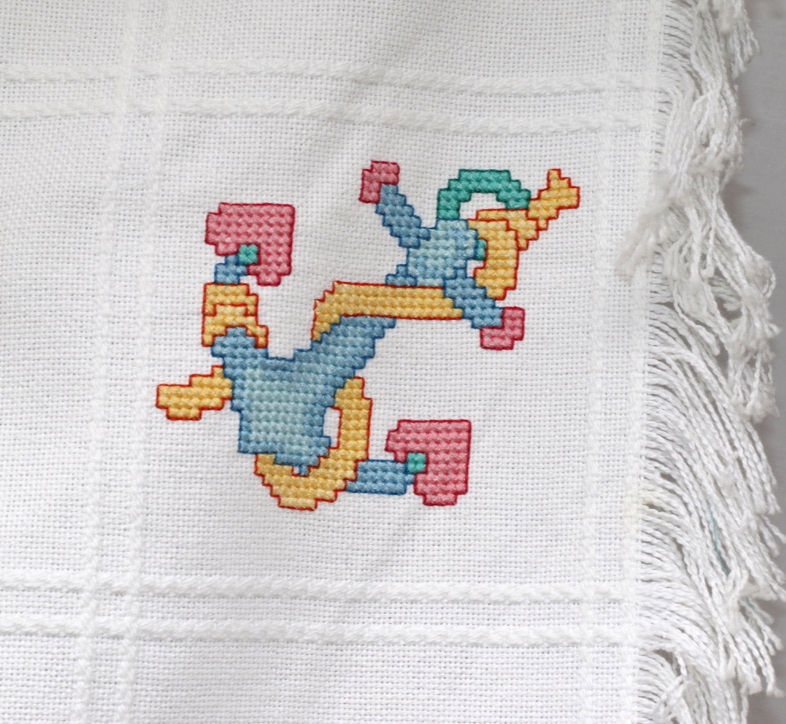 Miniatura: Preloved Needlework Baby Blanket