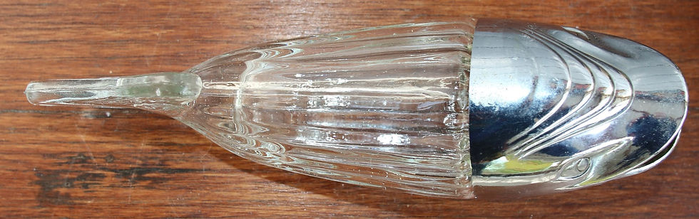 Miniaturbild: Preloved Nut Whale, Glass Nut Dispenser, Candy Dispenser