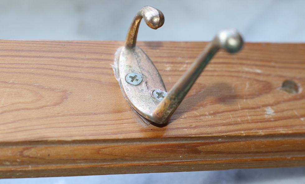縮圖：Preloved Wooden Coat Rack, Wooden Jacket Hooks