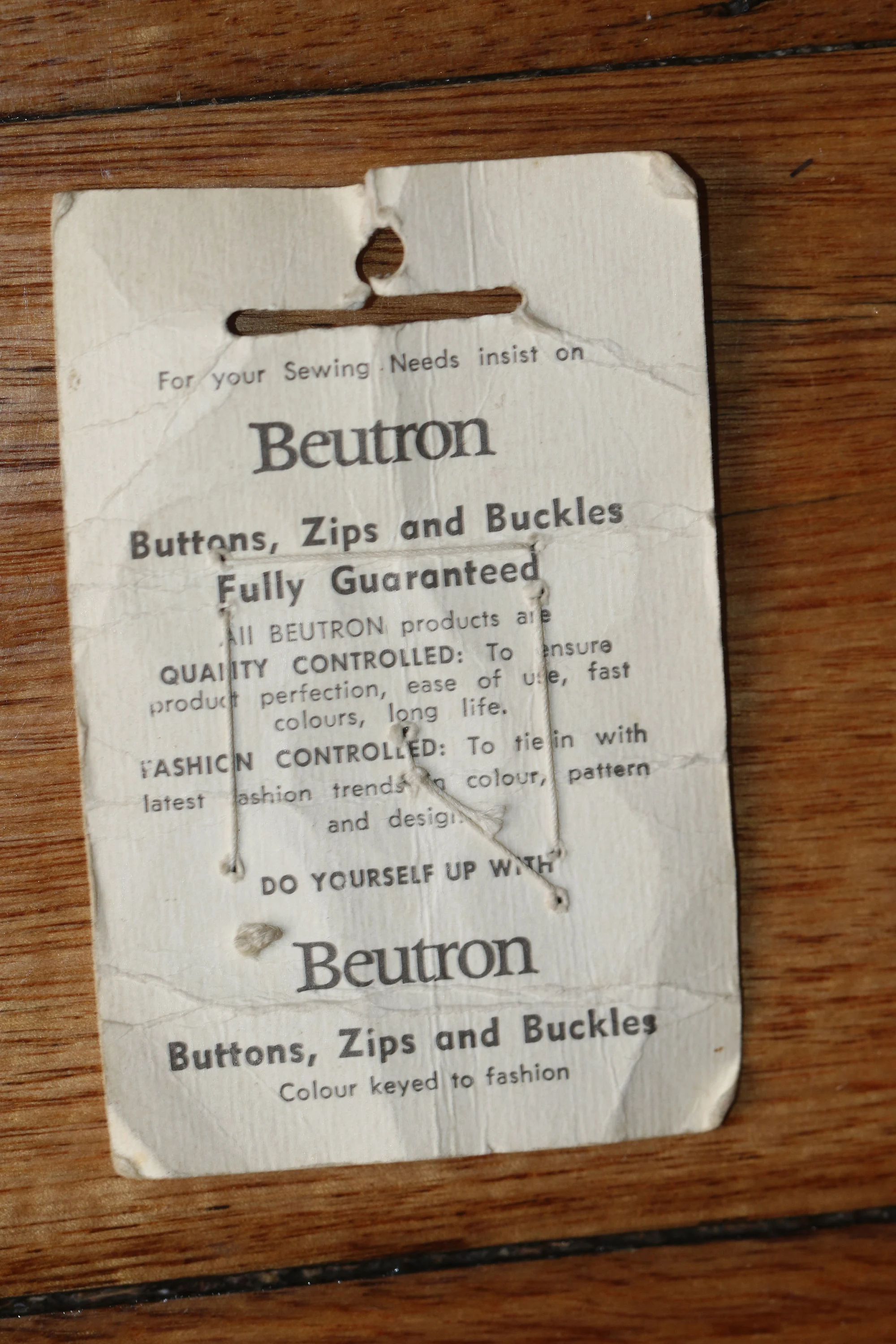 Vintage Beutron buttons on original packaging Tasmanian Beauties