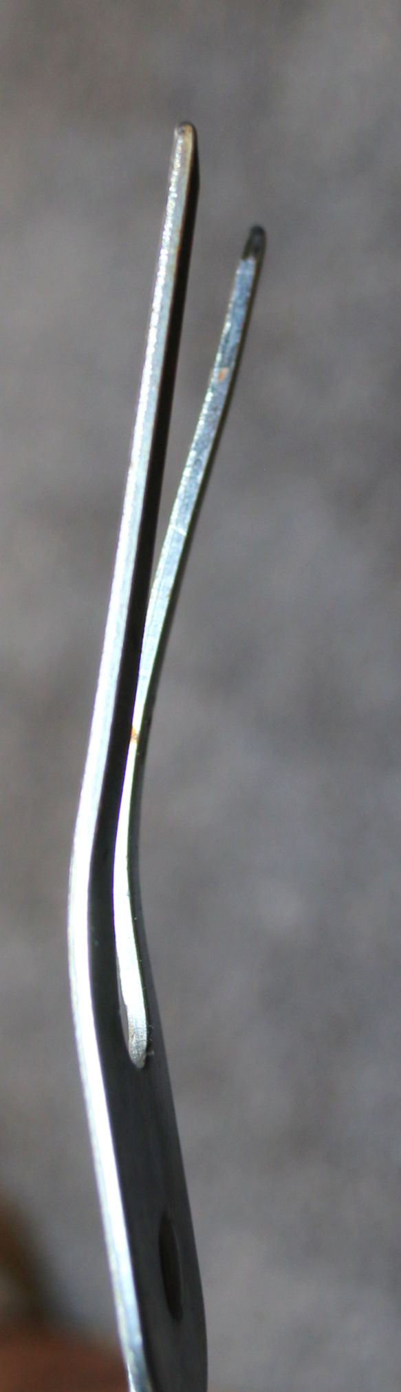 Miniatura: Preloved Vintage Plastic Handled Carving Fork