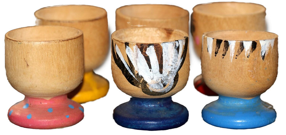 Miniaturbild: Preloved Wooden Egg cups and holder, 6 Egg Cup Holder