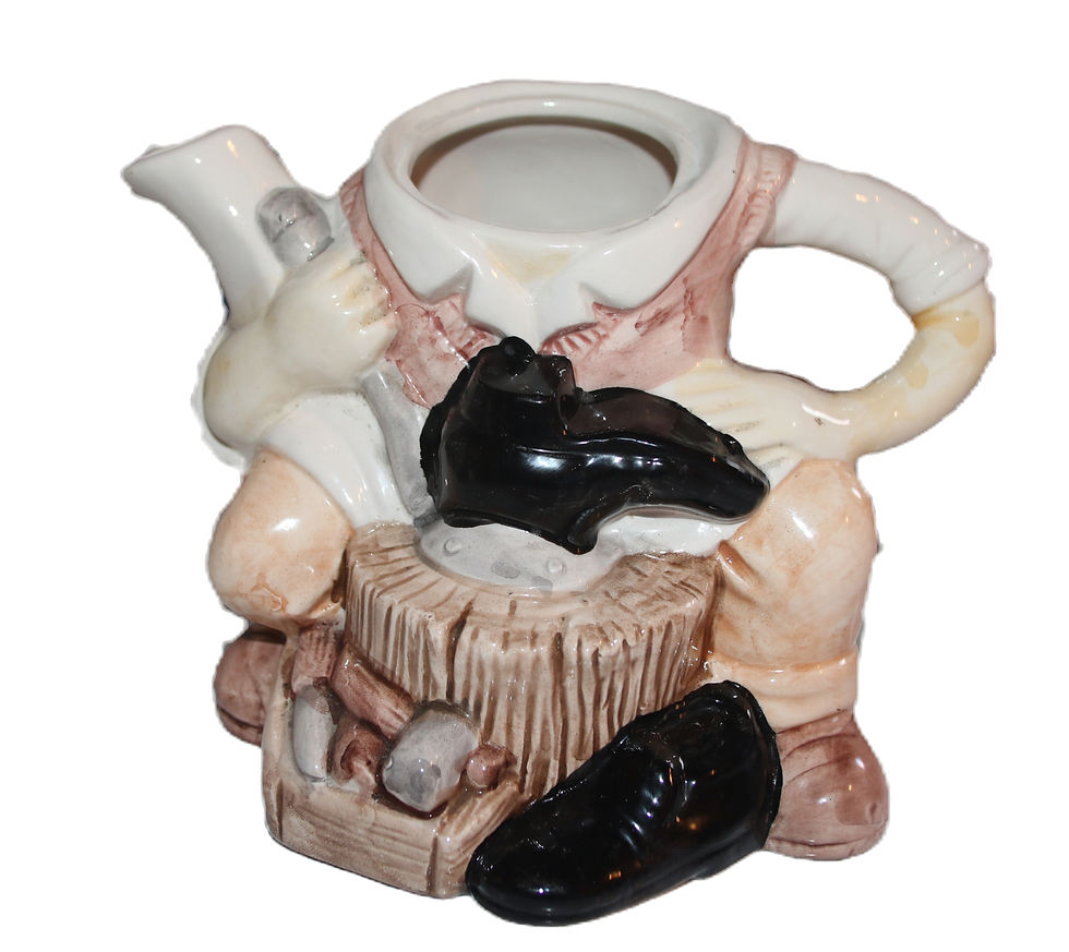 Μικρογραφία: Preloved Vintage Ceramic Cobbler Teapot, Person Teapot, Character Teapot