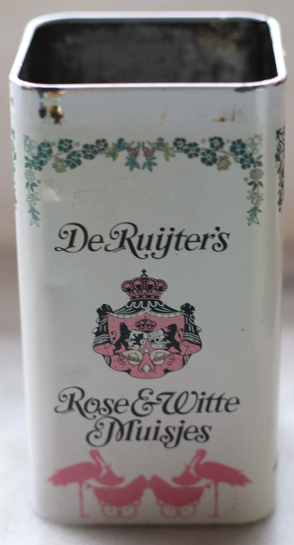 Thumbnail: Preloved Vintage New Baby De Ruijter "Roze & Witte Muisjes" New Baby Storks tin