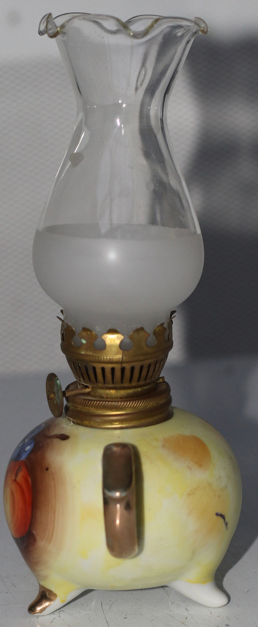Миниатюра: Preloved Ceramic and glass lamp, Glass Fruit-Pattern Oil Lamp