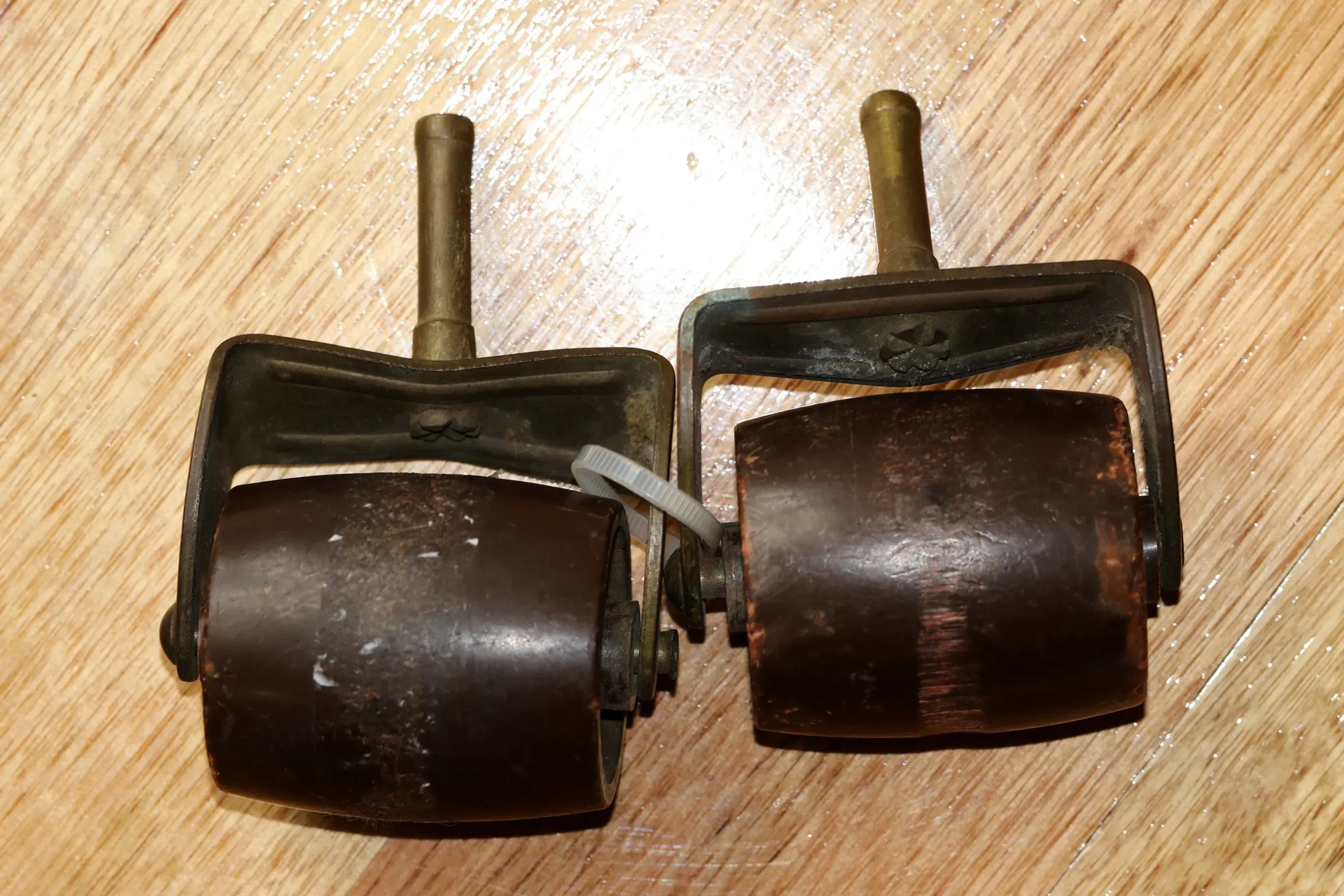 Preloved Pair of Metal Castor With Plastic Wheels