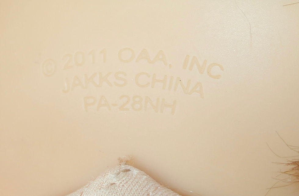 Miniatura: Preloved 2011 OAA Sleepy Eyes Cabbage Patch Kids Doll in Clothes