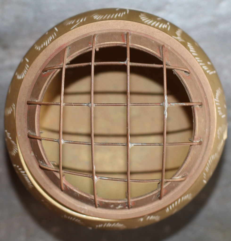 Μικρογραφία: Preloved Brass pot pourri bowl with mesh lid