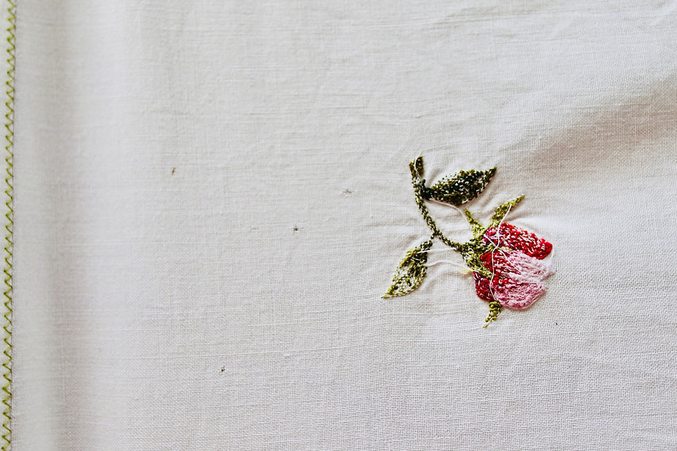 Miniatura: Preloved Rectangular embroidery tablecloth, Floral Tablecloth