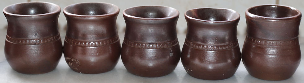 縮圖：Preloved Set of Five Small Bendigo Pottery Cups