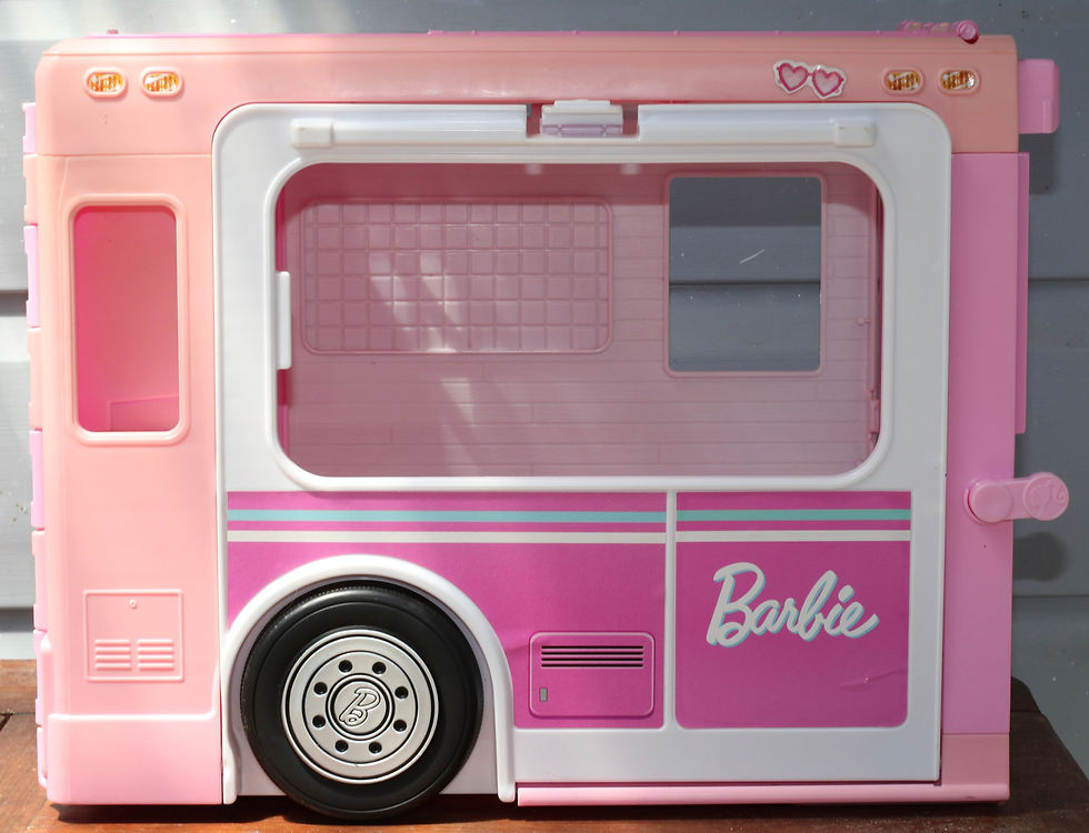 Miniaturbild: Preloved Barbie  Dream Camper playset.