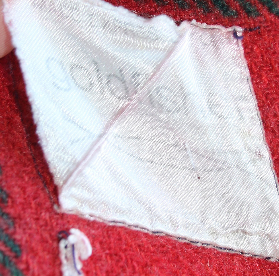 Thumbnail: Preloved Vintage Goldfisher Woollen Picnic Blanket