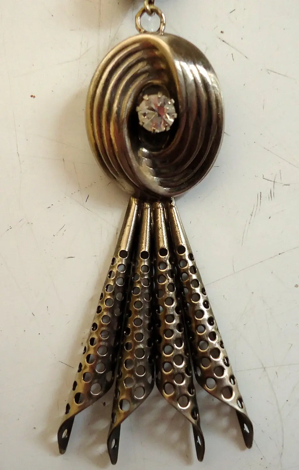 Preloved Metal Pendant With Diamante