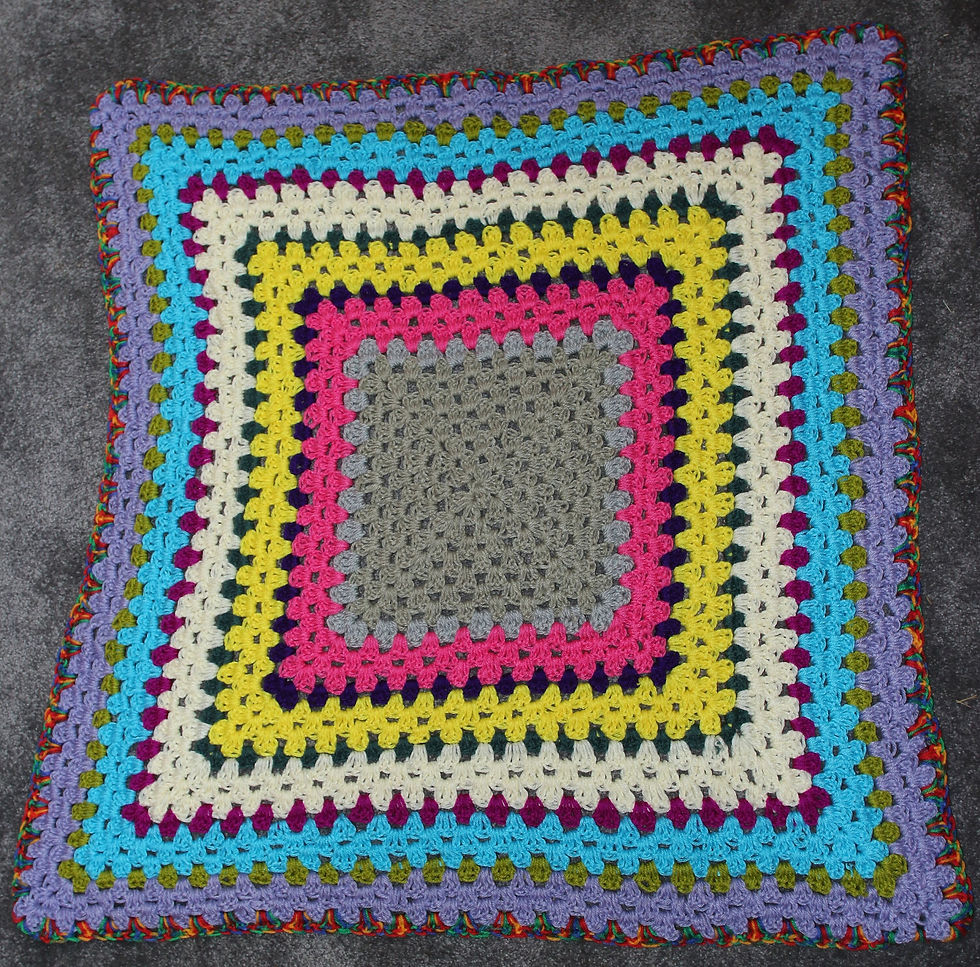 Miniatura: Preloved Handmade Crochet Knee Rug, Granny Blanket