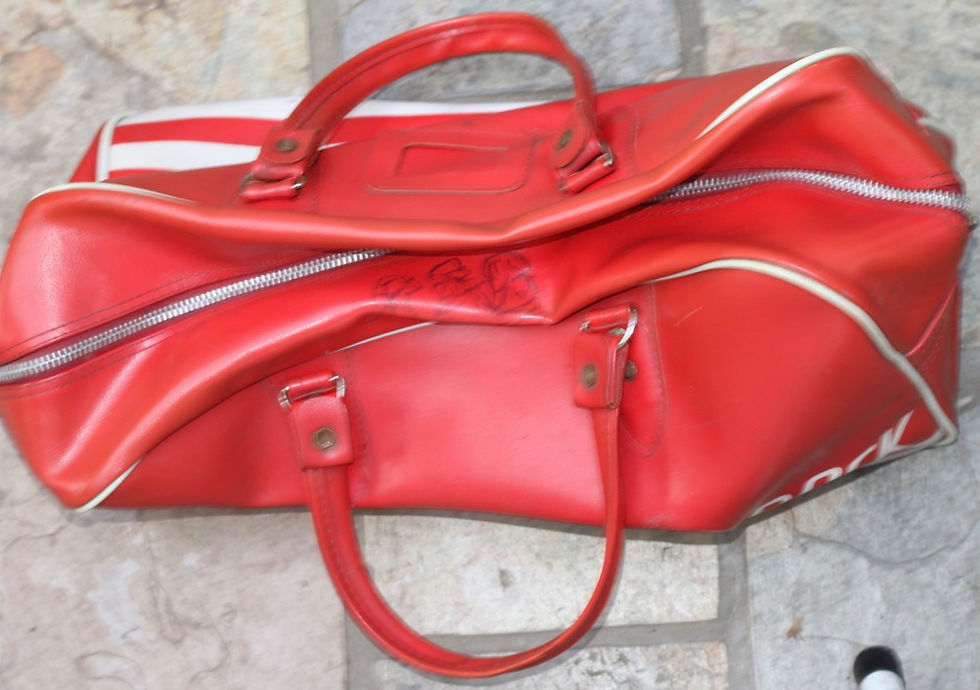 Миниатюра: Preloved Vintage red vinyl "INTER-TRACK" sports duffle bag with white piping