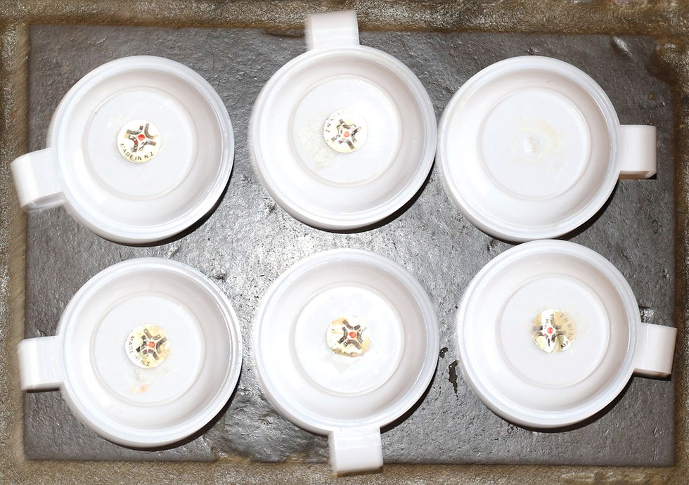 Miniatura: Preloved Vintage Guzzini-Style Plastic Cup, Original Sticker Attached