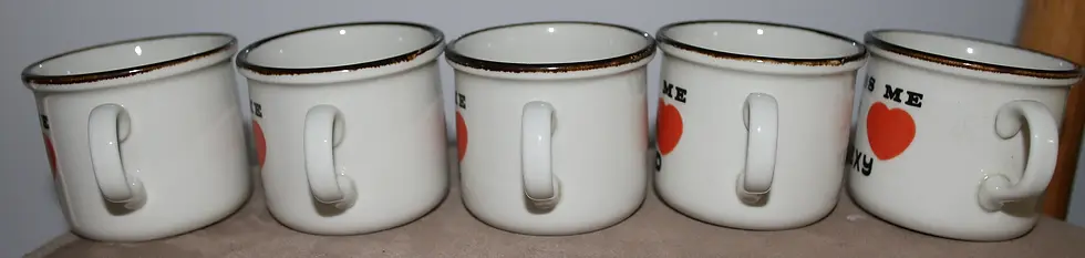 Miniaturbild: Italian Cipa Expresso Cup and Saucer. Kiss me, I'm free sexy cold in love young