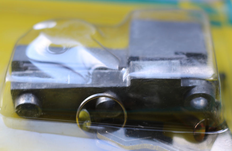 Миниатюра: Preloved Whitco Keyed Push-Lock Sliding Window Lock, in original packaging.