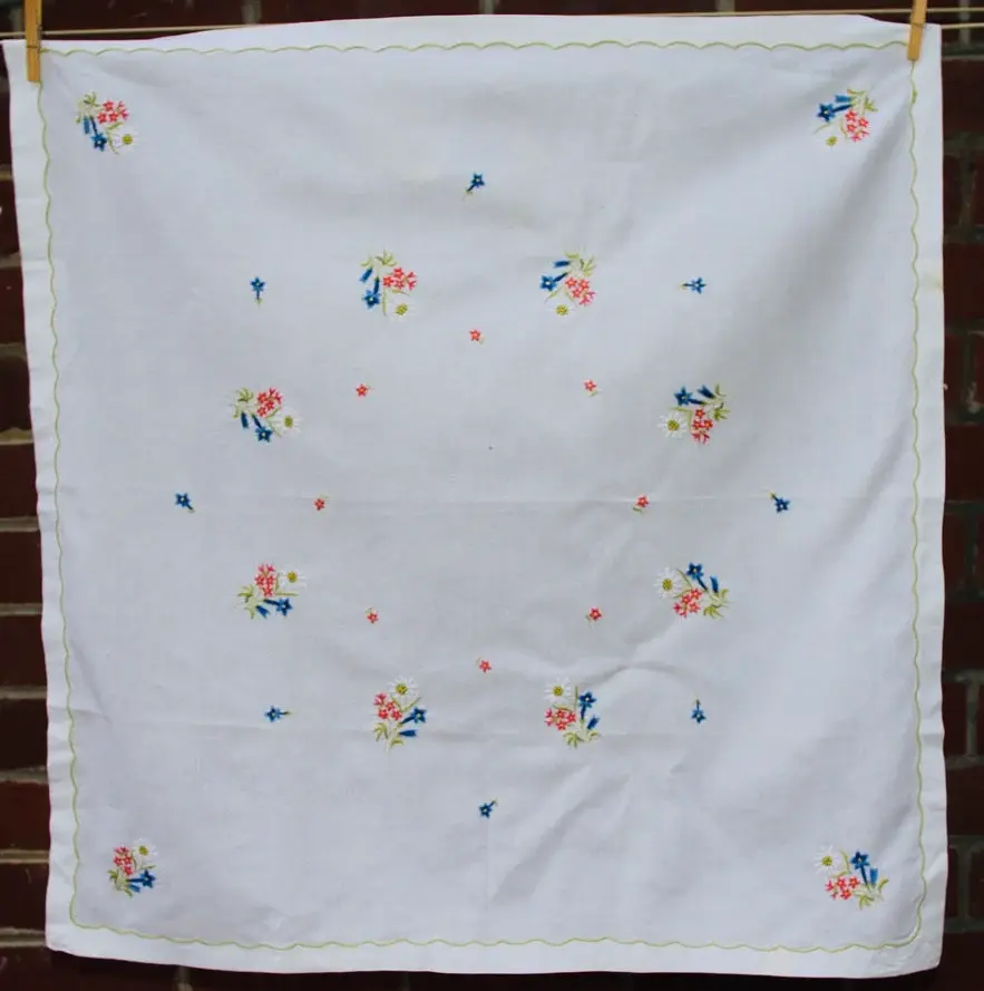 Miniatura: Preloved Embroidery Tablecloth, Embroidered Tablecloth, Floral Tableclot