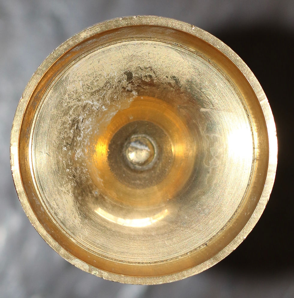 Miniaturbild: Preloved Small Brass Posy Vase for violets