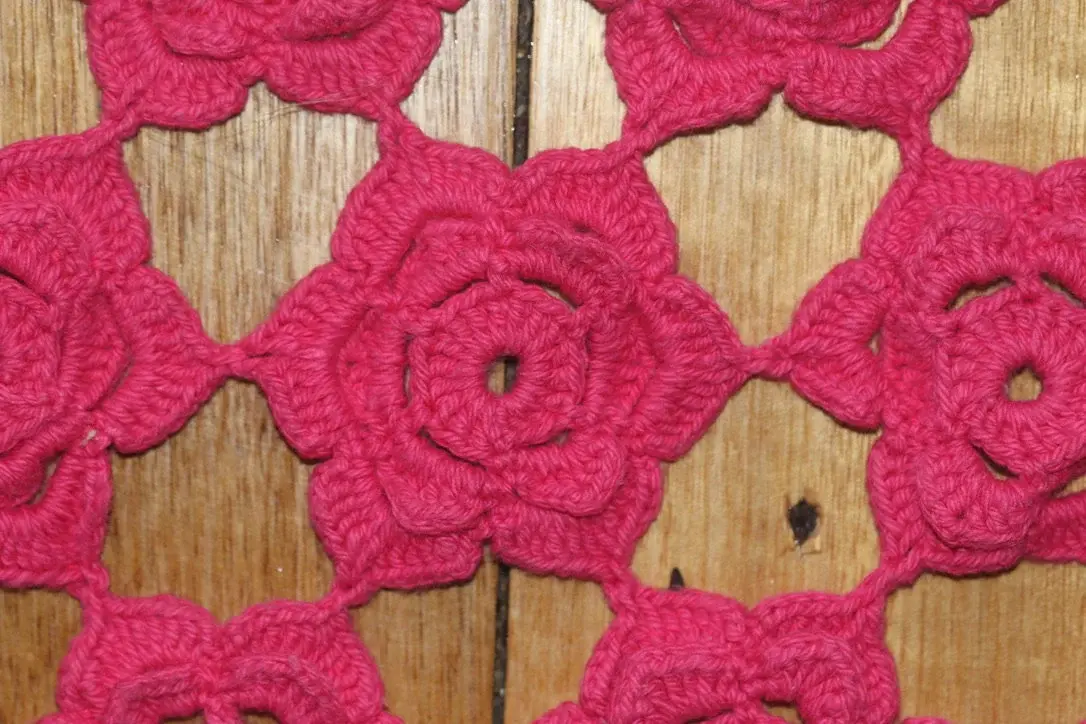 Preloved Crochet Tablecloth, Crochet Doily, Oval Doily, Oval Centrepiece