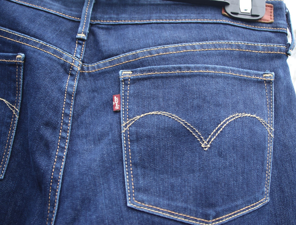 Miniaturbild: Preloved Levi Strauss Slight Curve Size 32 Slim Leg Jeans, Levis Jeans